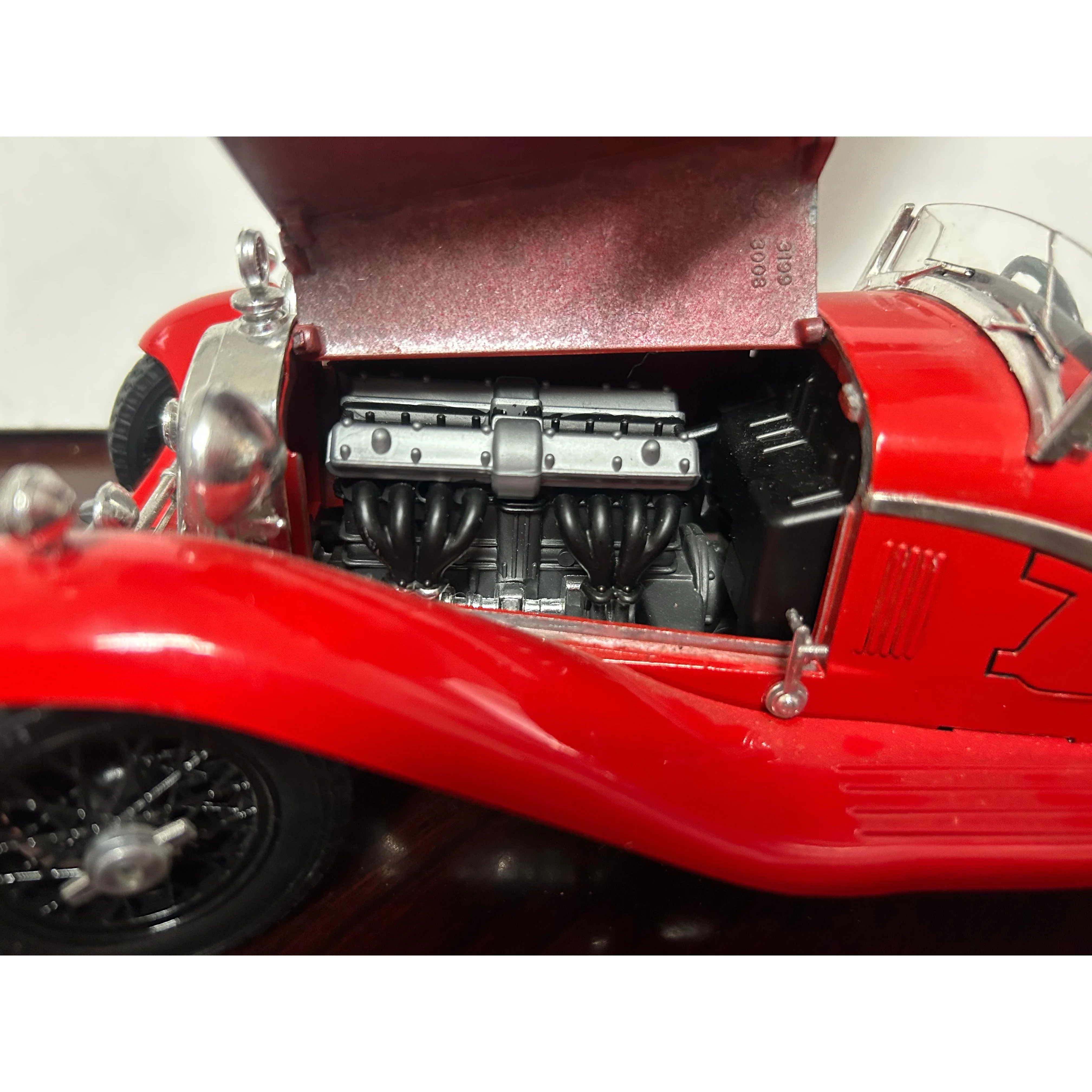 1/18 Scale Bburago 1932 Alfa Romeo 2300 Spider - Image 5