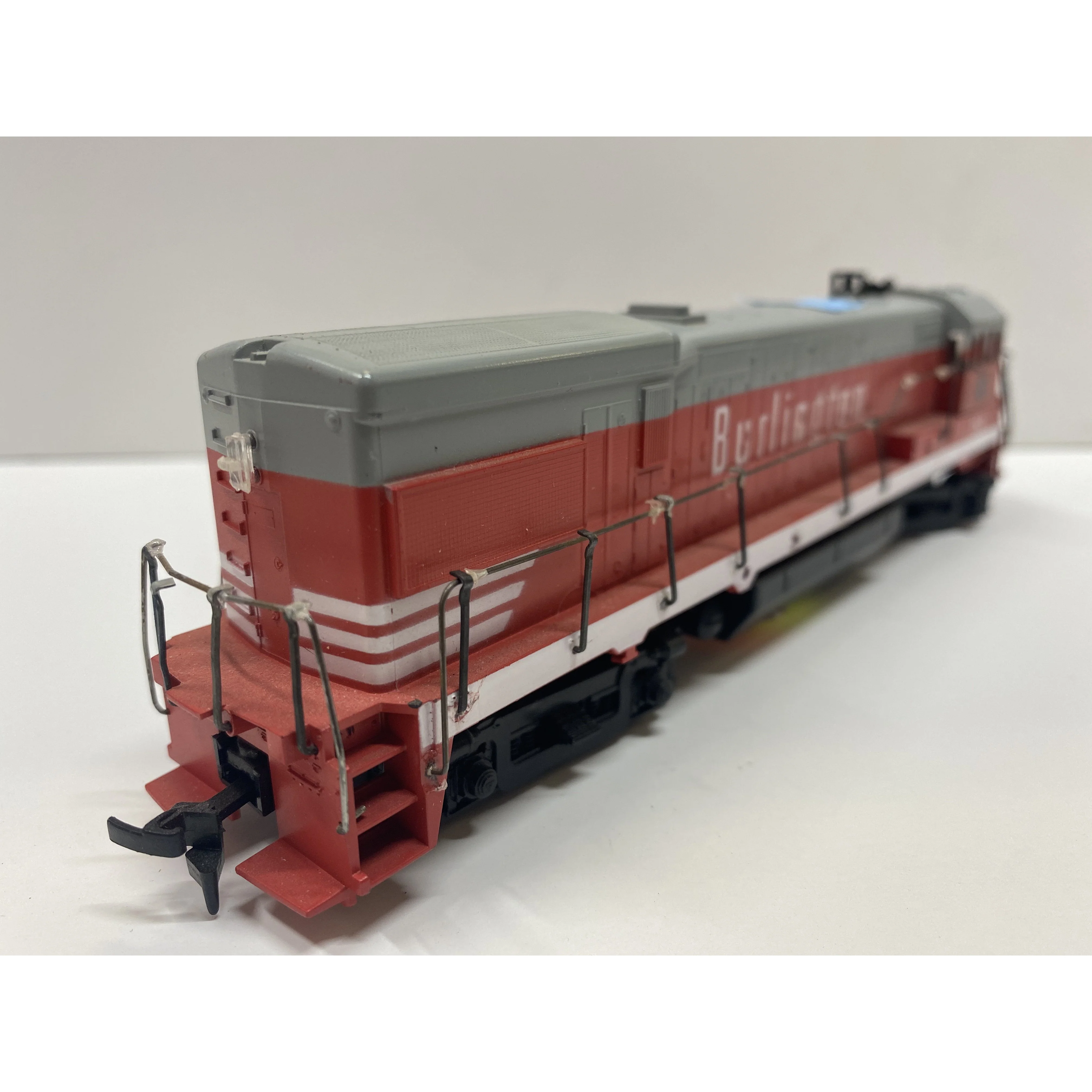 HO Scale Athearn CB&Q Burlington #153 Unpowered - Image 4
