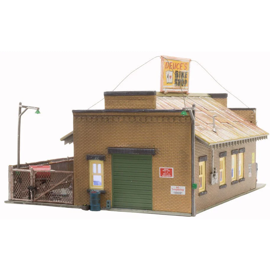 BR5045 HO Built-Up Deuce's Cycle Shop - Image 3