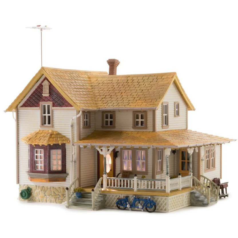 BR5046 HO Built-Up Corner Porch House