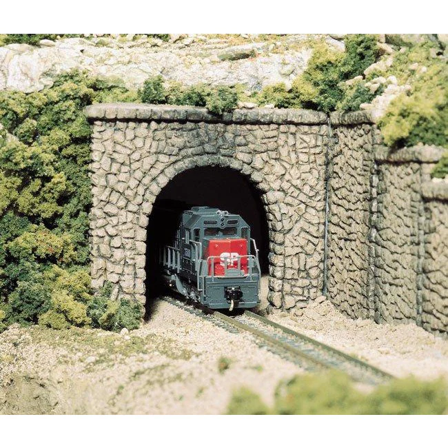 C1255 HO Single Tunnel Portal, Random Stone