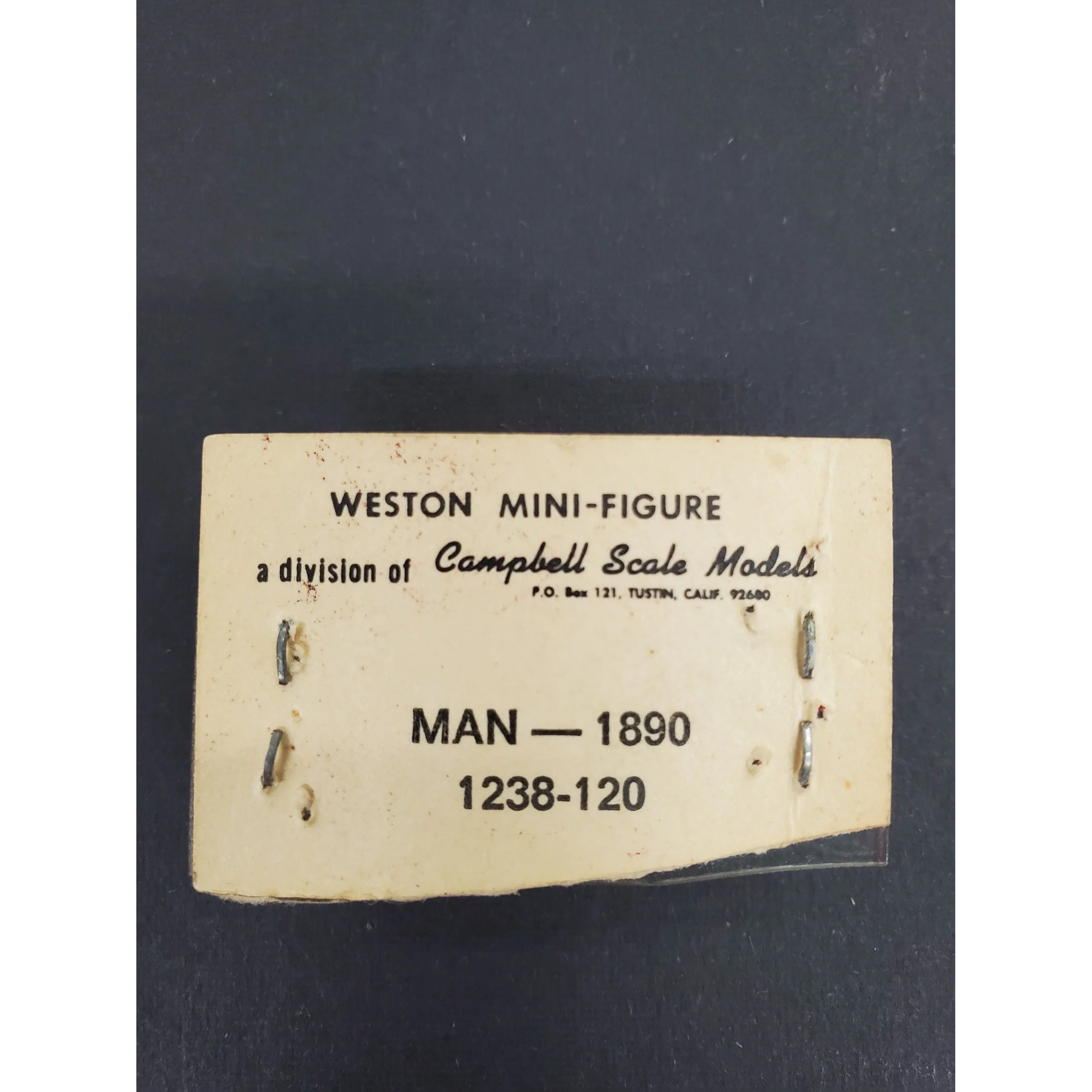 Campbell Scale Models Sitting Man 1238-120 - Image 2