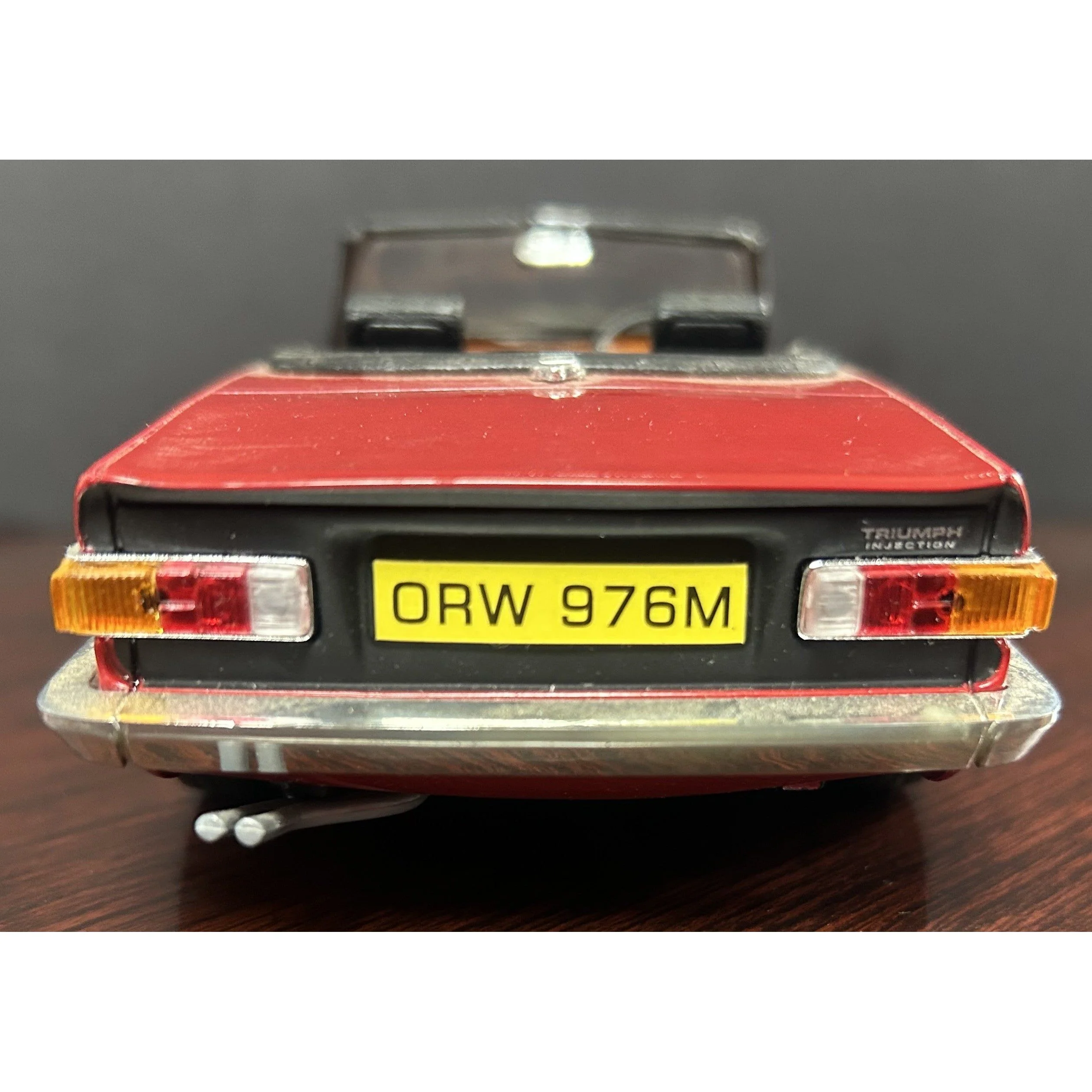 Ertl Grand Marques 1/18 Scale Diecast 1974 TR6 Triumph TR6 Roadster #33627 no bo - Image 4