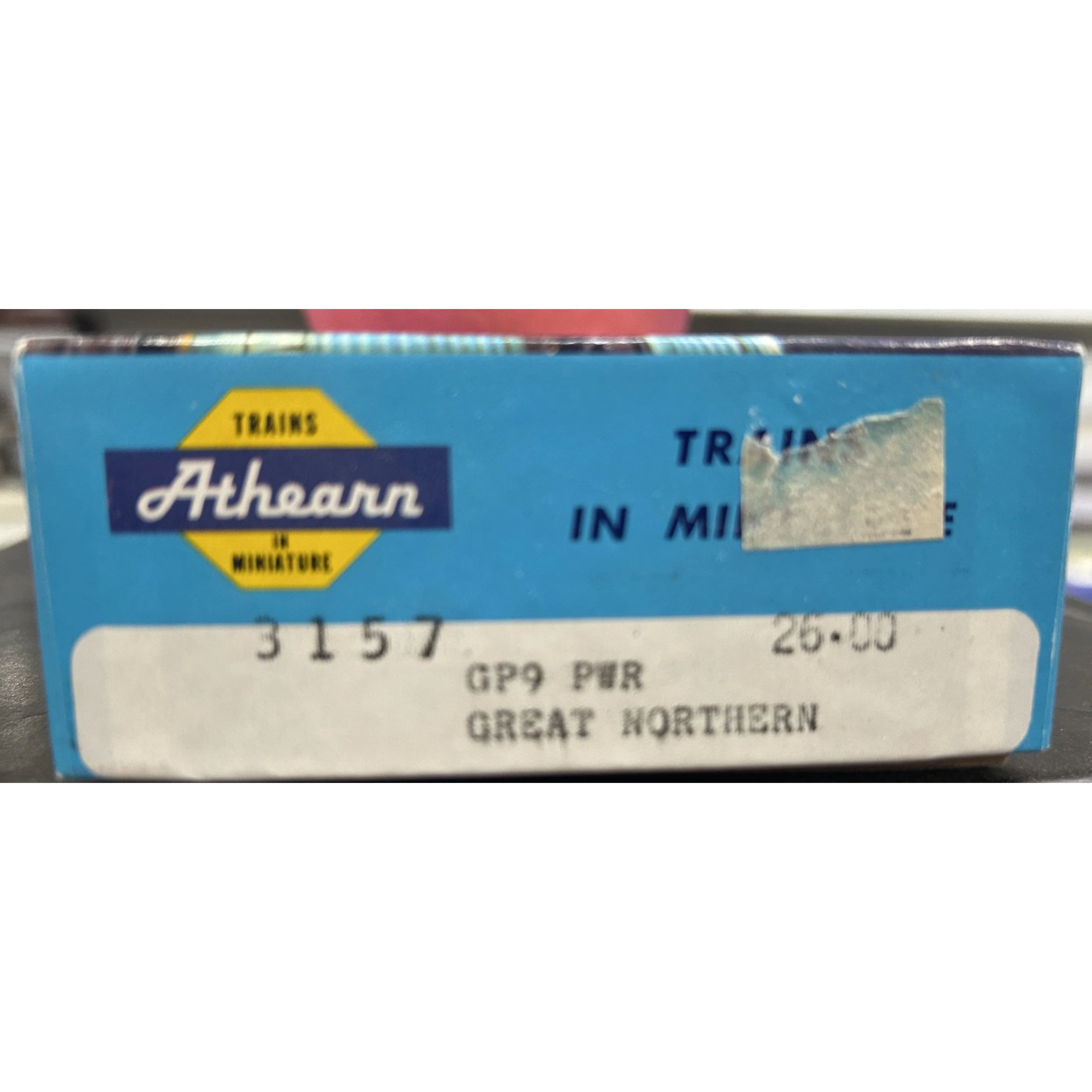 HO Scale Athearn Great Northern GP-9 Blue Box - Image 5