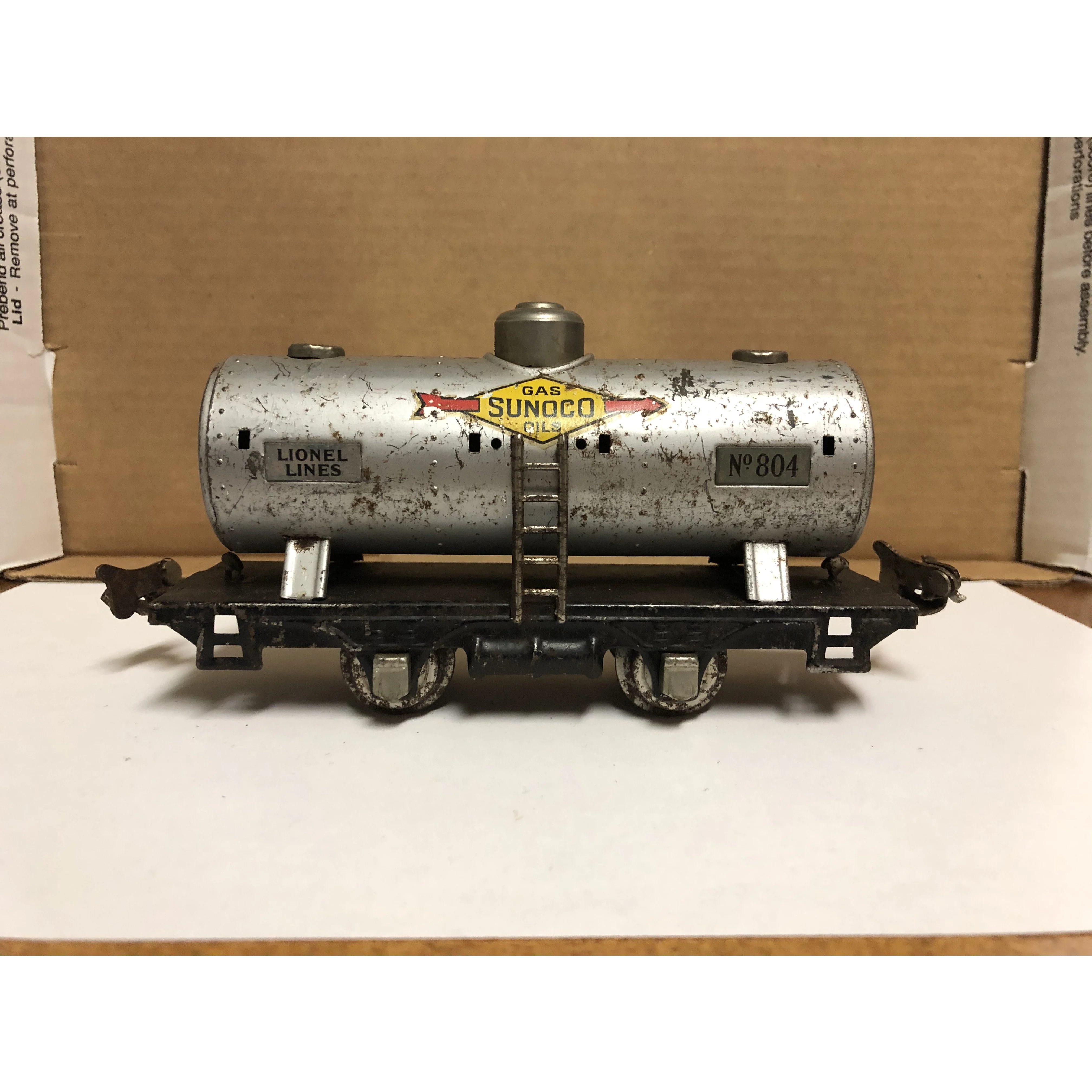 Lionel Pre-War 804 Sunoco Gas Tank Car