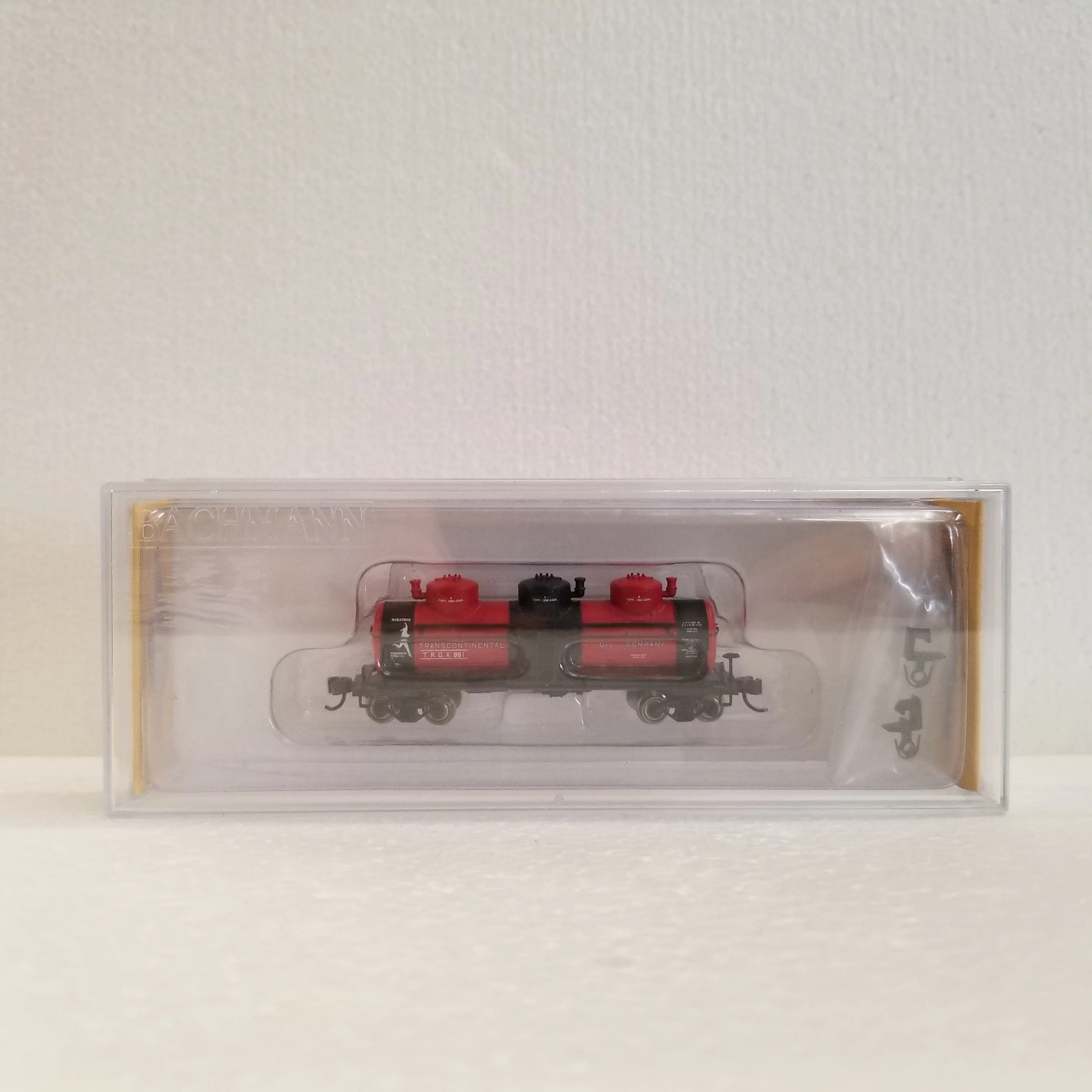N Scale Bachmann No.17154 3 Dome Tank Car Transcontinental Oil Co. No.961 - Image 3