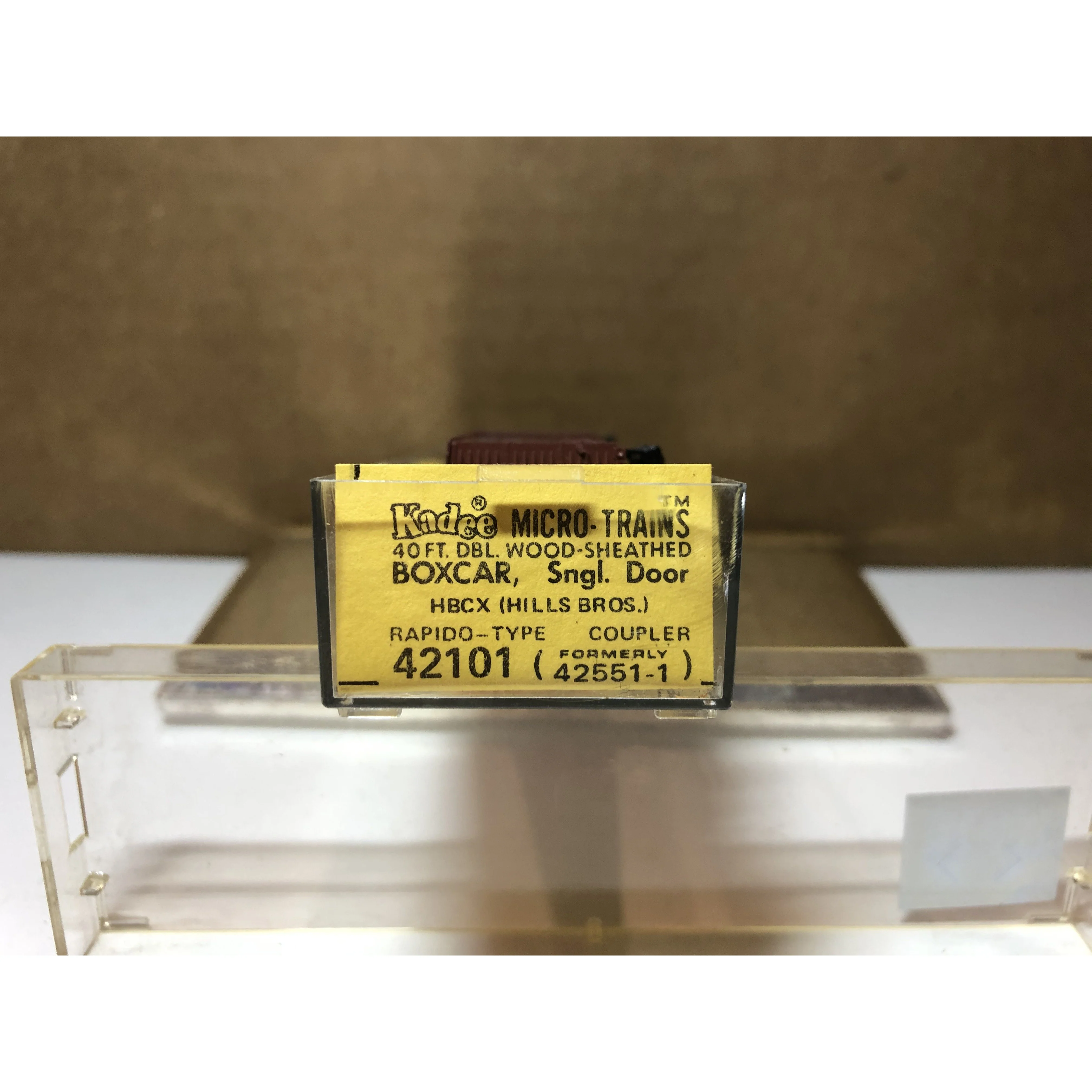 N Scale Kadee 42101 Hills Brothers 40' Double Wood Sheathed Boxcar - Image 2