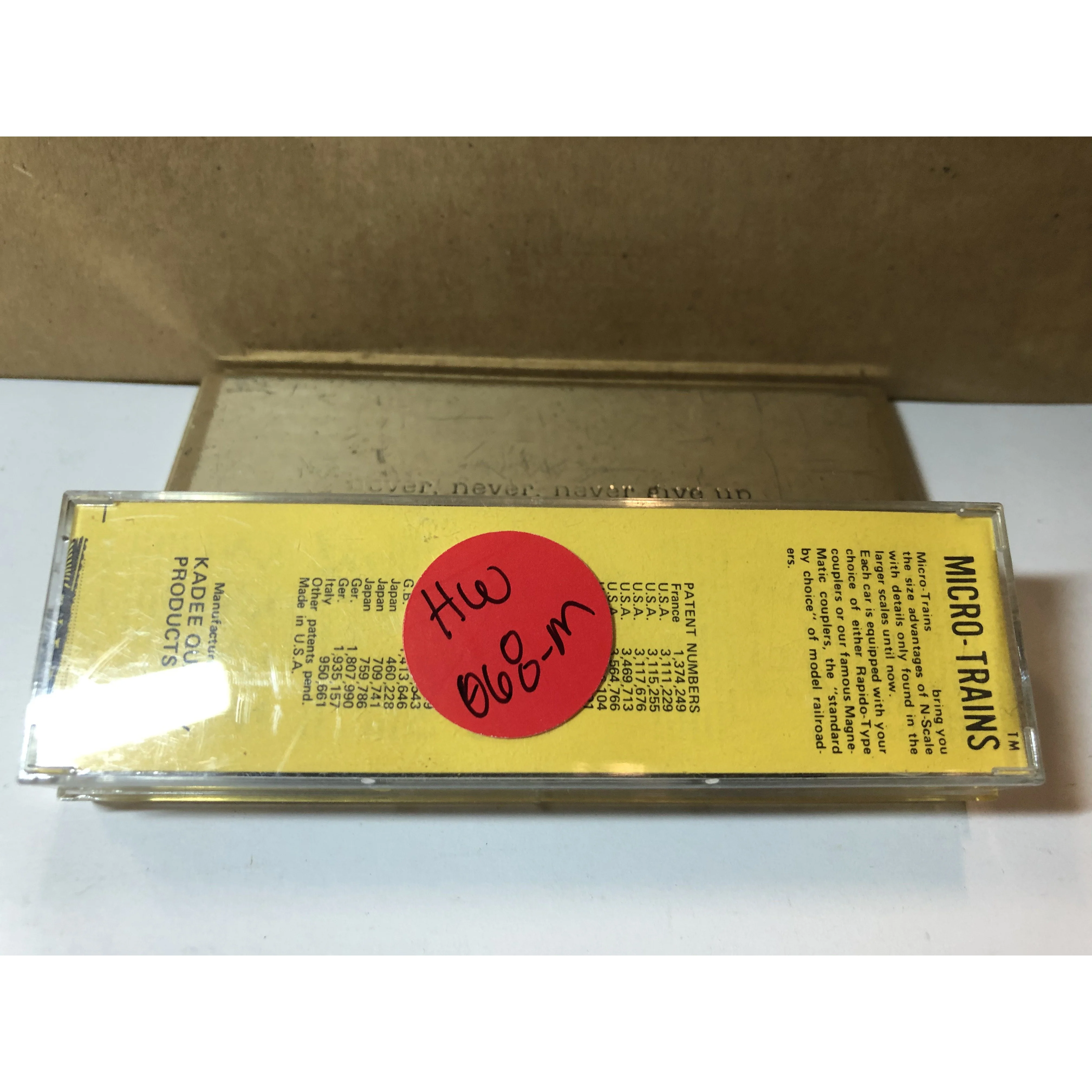 N Scale Kadee 42101 Hills Brothers 40' Double Wood Sheathed Boxcar - Image 3