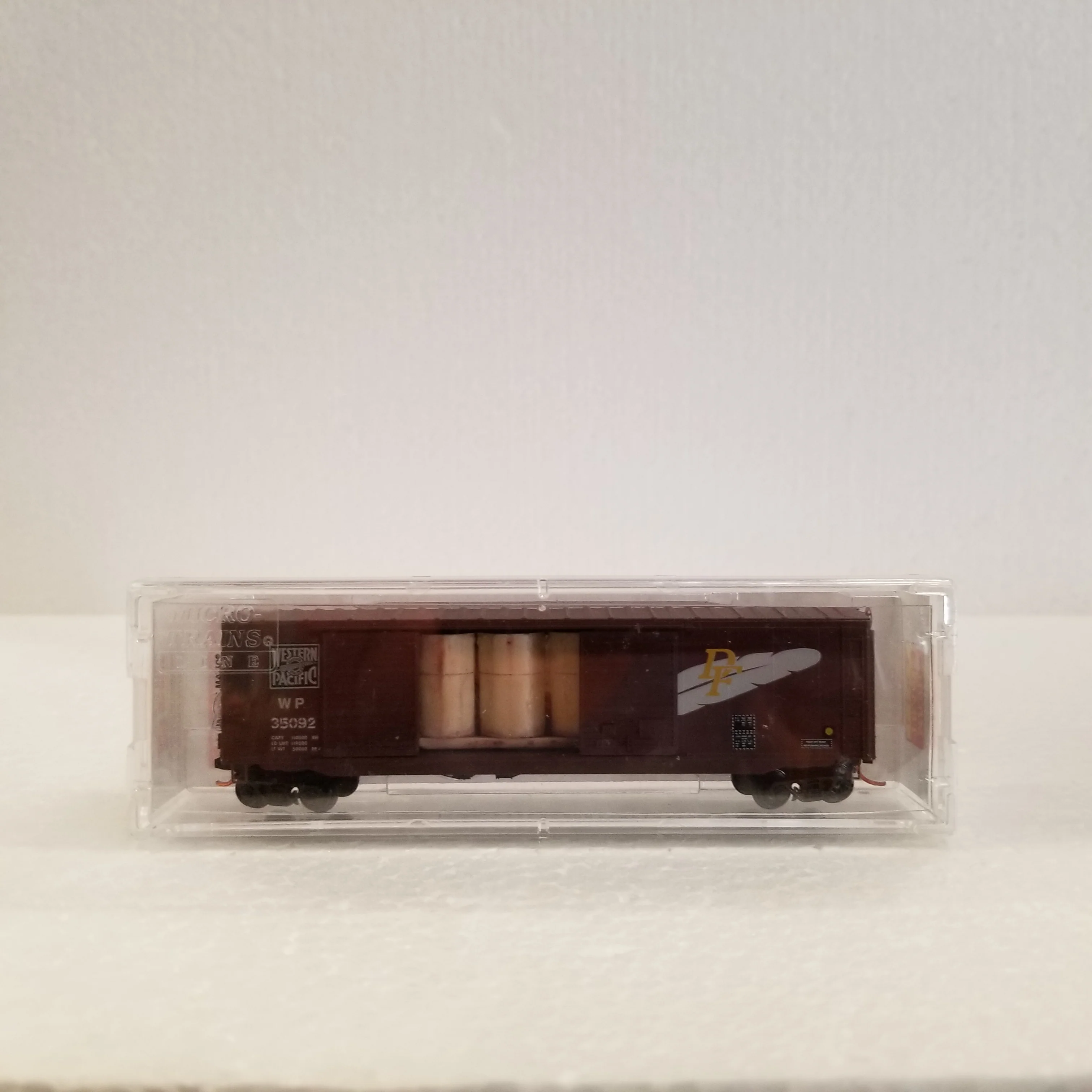 N Scale Micro-Trains 037-00-150 50' Standard Box Car Western Pacific 35092 - Image 4
