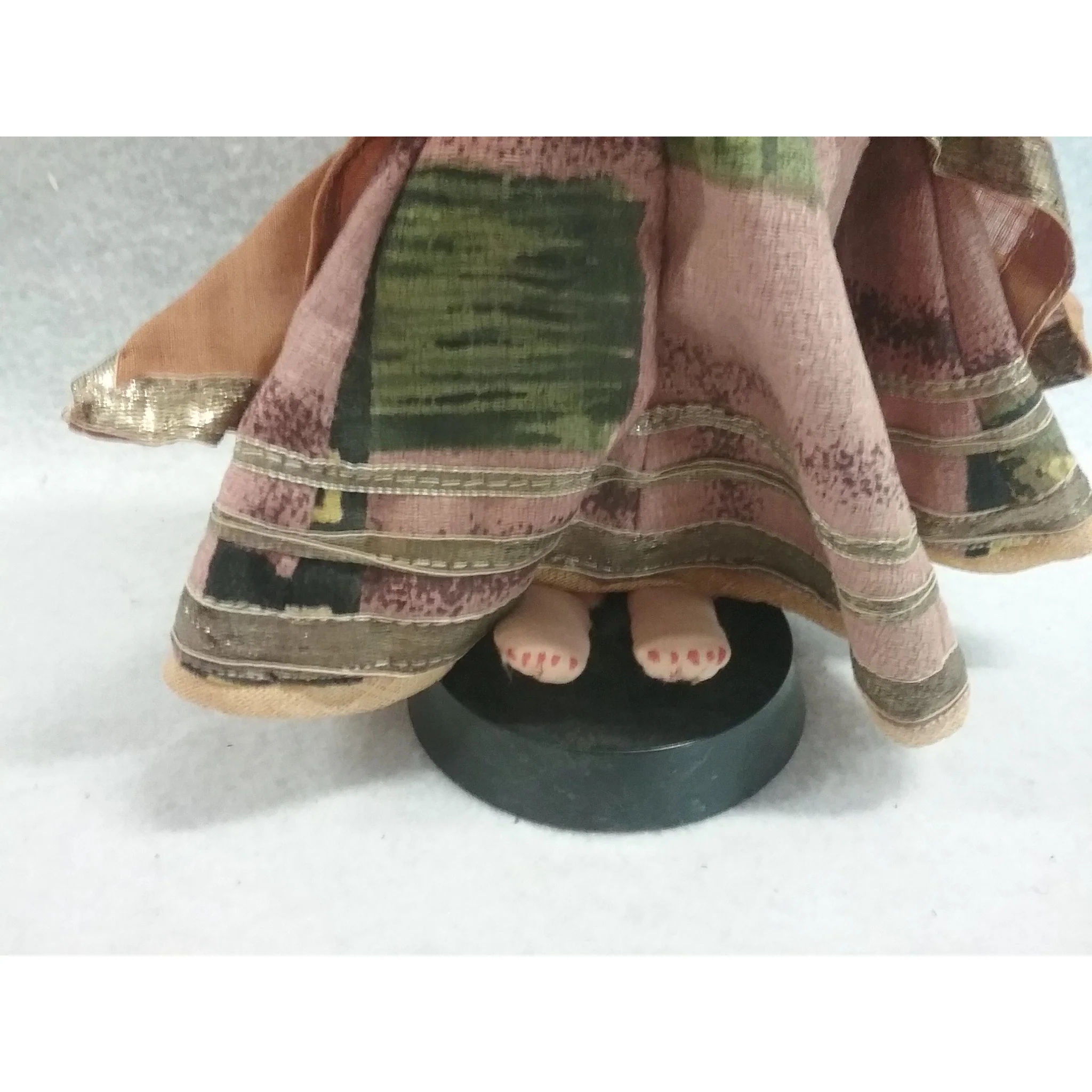Porcelain Doll Indian Lady - Image 3