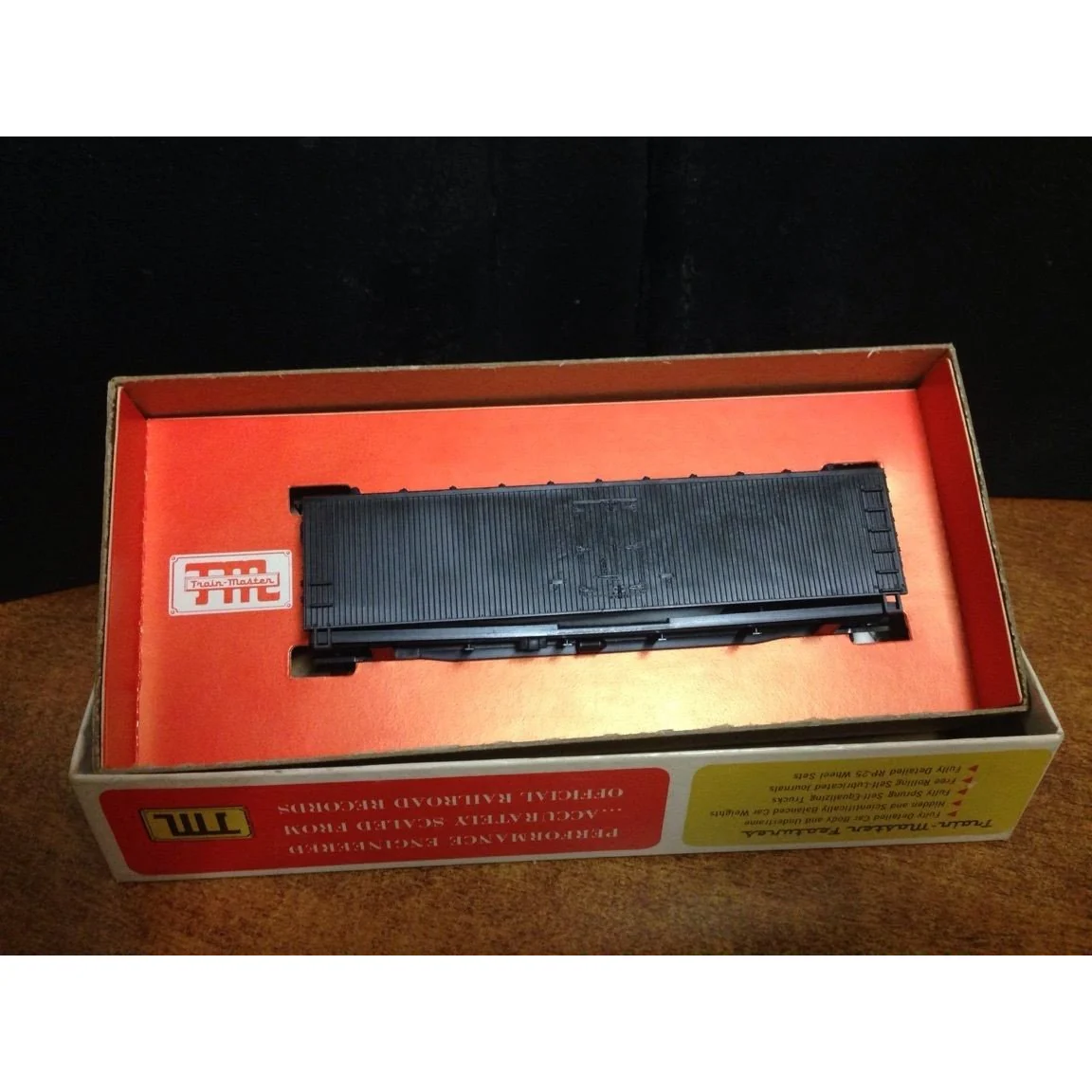 Train-Miniature 40' ARA Wood Sheathed Reefer undercoated